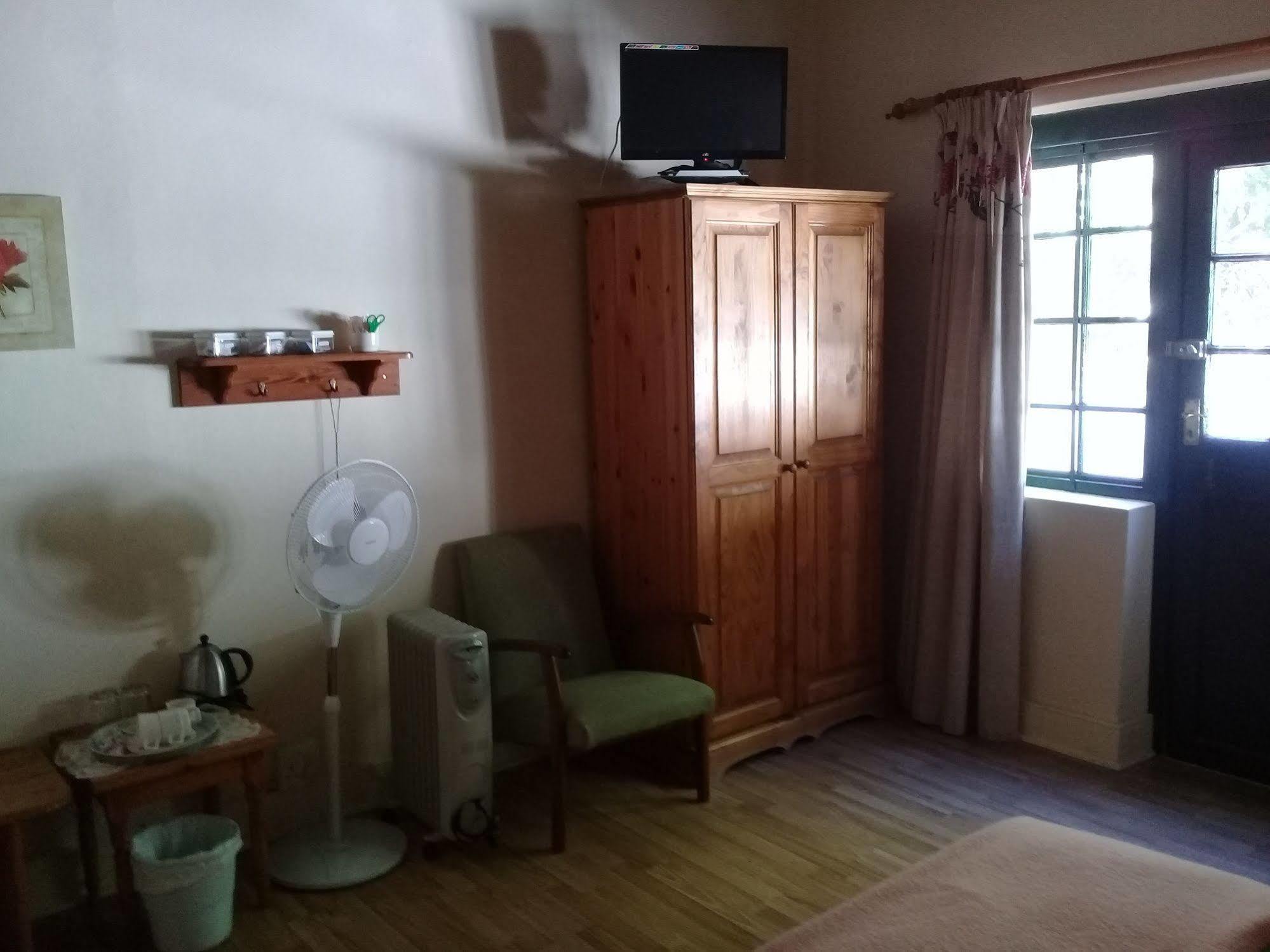 Koo Karoo Guest Lodge And Self Catering Montagu Ngoại thất bức ảnh